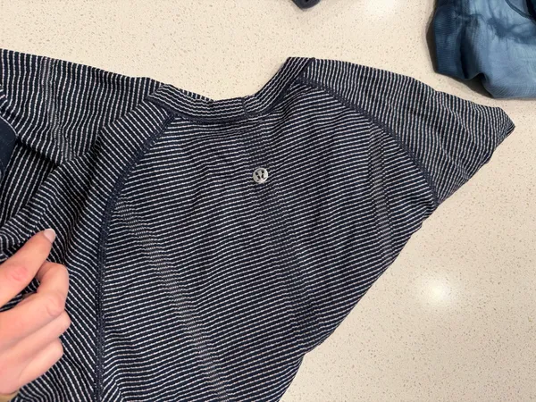 Lululemon Swiftly Tech Short Sleeve - Image 2