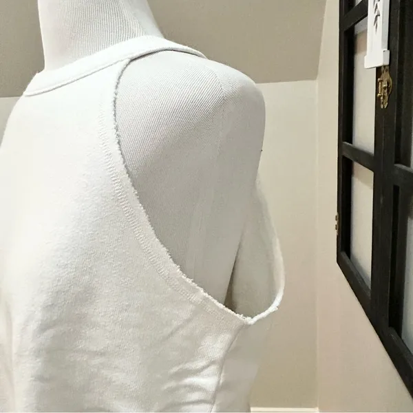 aerie White Sleeveless Sweatshirt Med - Image 3