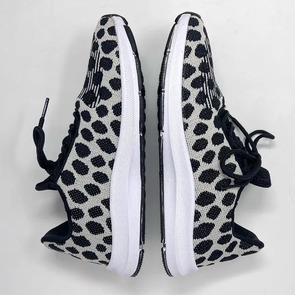 Athletic Works Women's Soft Running Athletic Sneaker 6.5 Black White - Image 3