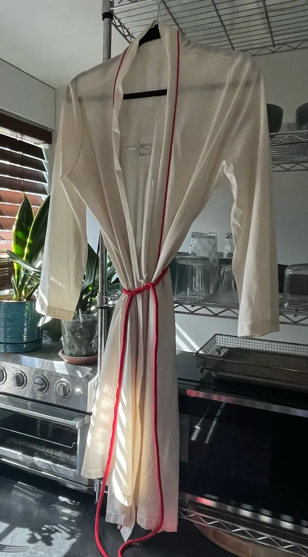 Vassarette Vintage Satin Robe - Image 3