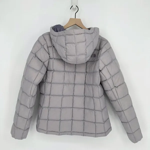 The North Face Thermoball Super Hoodie Insulated Jacket Purple Women's Medium - Image 4