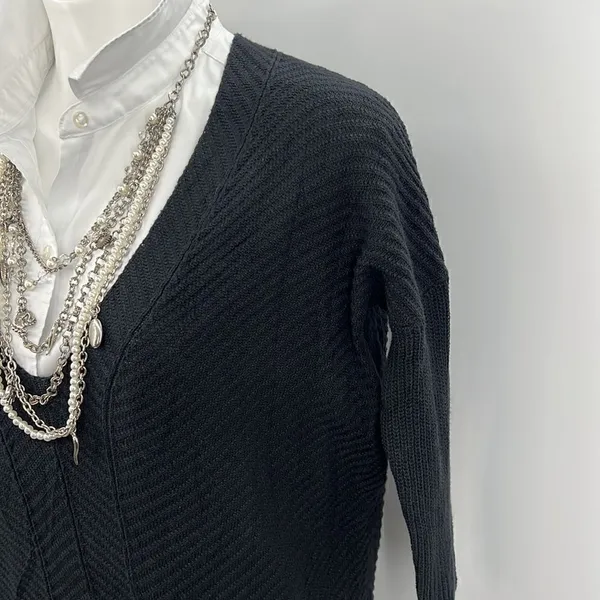 Express black XS hi lo V neckline sweater - Image 3