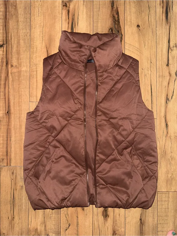 Merokeety Brown puffer vest - Image 2