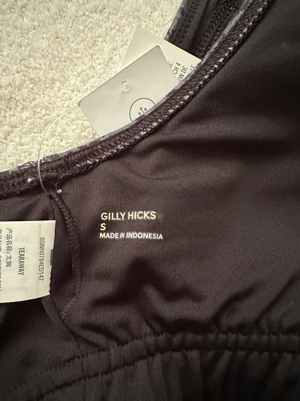 Gilly Hicks Hollister Go Recharge Sportlette - Image 5