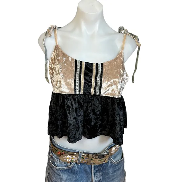Black Velvet Babydoll Crop Top MEDIUM Ruffle Camisole Dark Romance Going Out NEW - Image 7