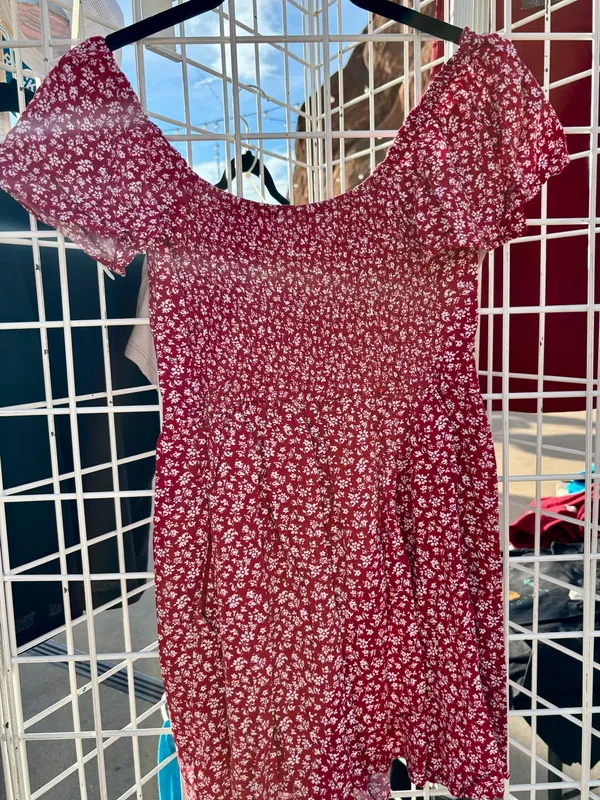 Hollister Red Floral Short-Sleeve Square Neck Dress - Image 2
