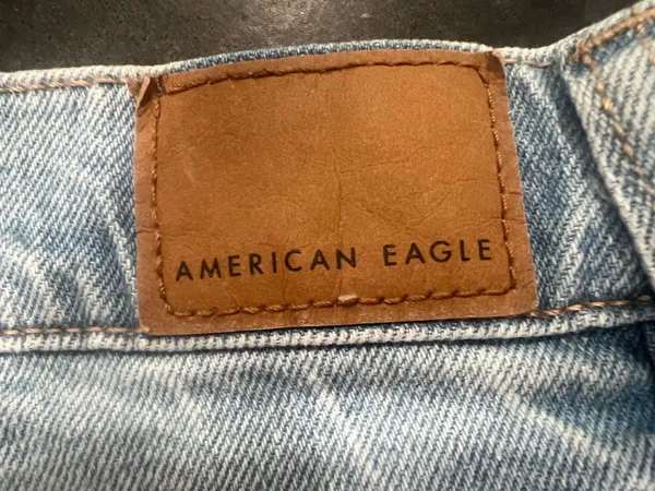 American Eagle Jeans High-Rise Straight Leg - Image 4