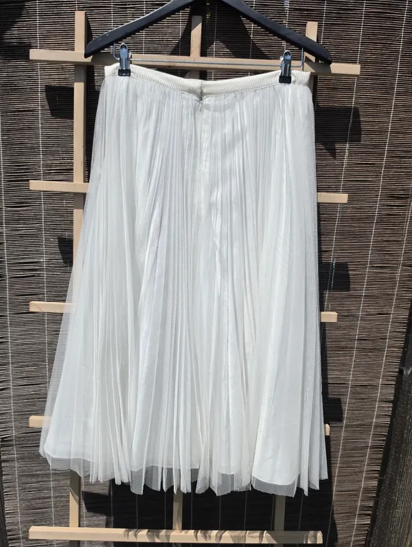 NEW Adrianna Papell white pleated tulle midi skirt - Image 6
