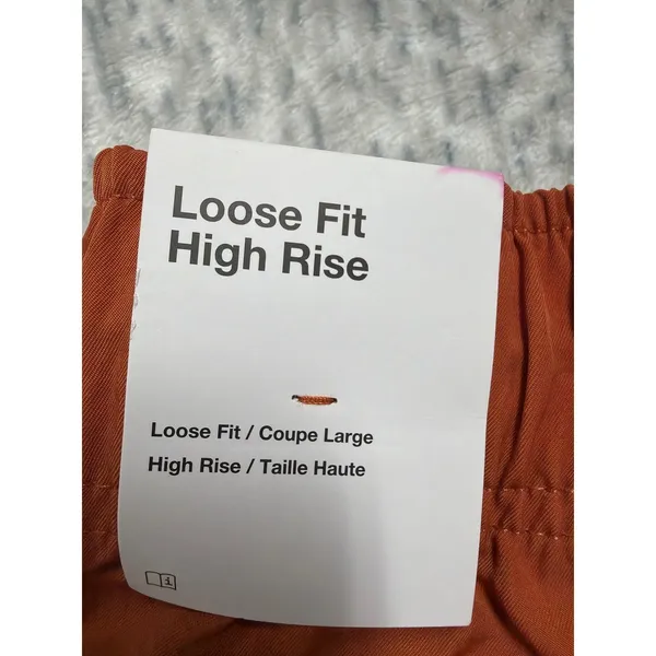 Nike Sportswear Essential Woven Cargo Shorts HighRise Burnt Orange DM6247-825xs - Image 4