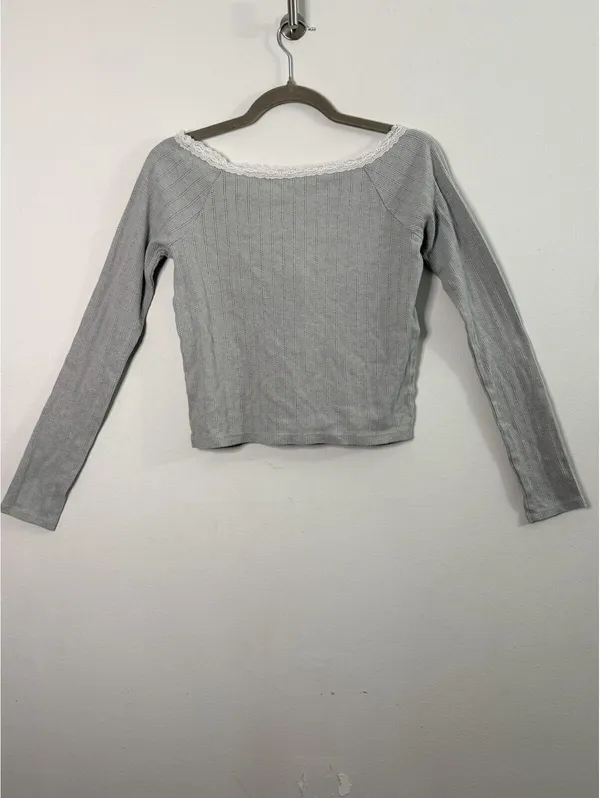Aeropostale Women’s Small Gray Ribbed Pointelle Lace Long Sleeve Crop Top - Image 2