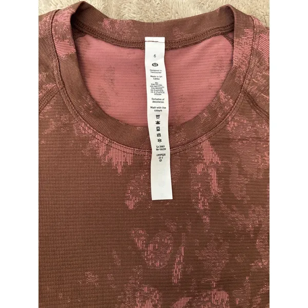 Lululemon Swiftly Tech Short Sleeve 2.0 Shirt Size 6 Brown Rose Abstract Run Top - Image 5