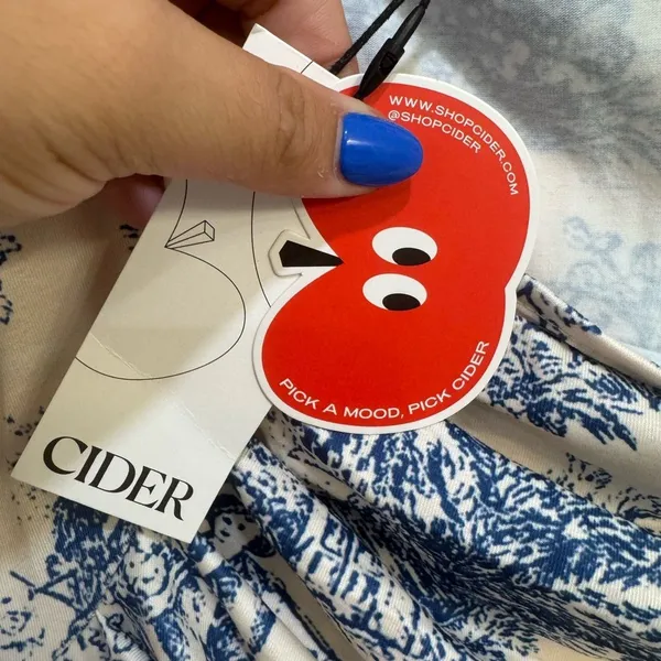 Cider Blue Toile Print Long Sleeve Crop Top – Size XL - NWT - Image 5
