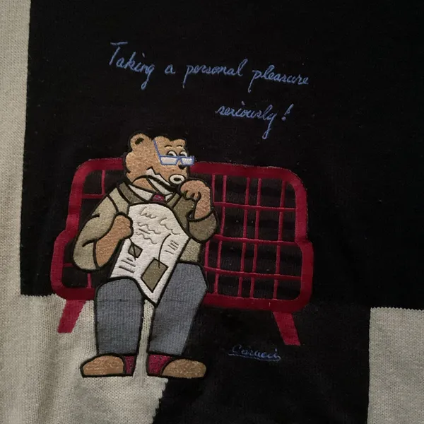 Vintage 90s Bear Sweater Knit Size S Made in Hong Kong Novelty Graphic Top - Image 7