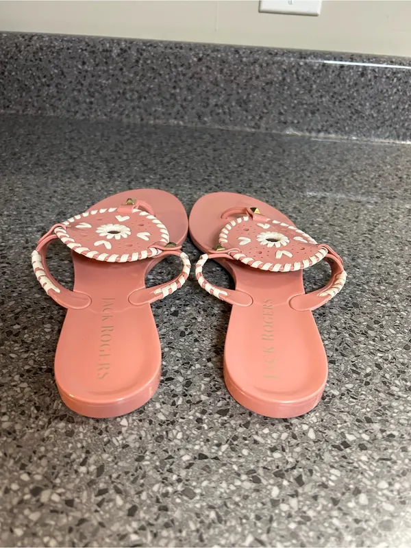 Jack Rogers Coral Pink Leather Thong Sandals with Whipstitch Medallion - Image 6