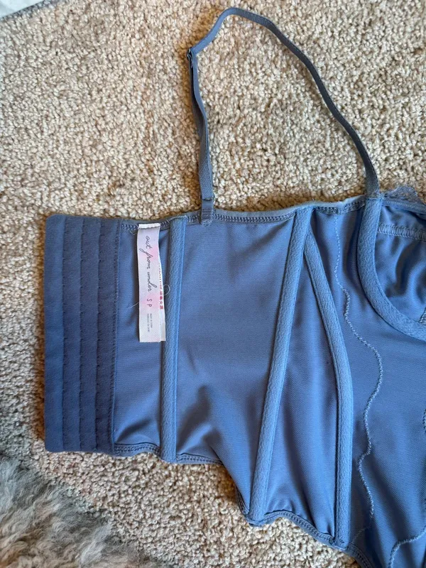 Corset Urban Outfitters Top - Image 4