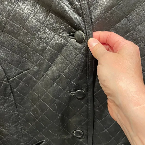 Cute vintage 90s black quilted leather broken in bomber jacket pockets festival - Image 7
