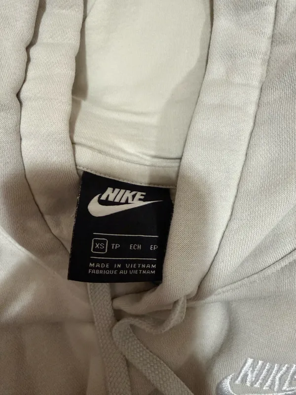 Nike Sweatshirt - Image 4