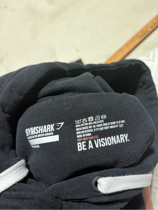 Gymshark Black Cropped Hoodie small - Image 4