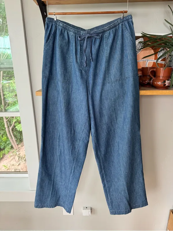 L.L. Bean Drawstring Waist Soft Drapey Denim Wide Leg Jeans Large - Image 10