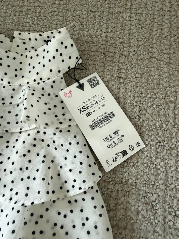 ZARA Halter Top Crop - Image 3
