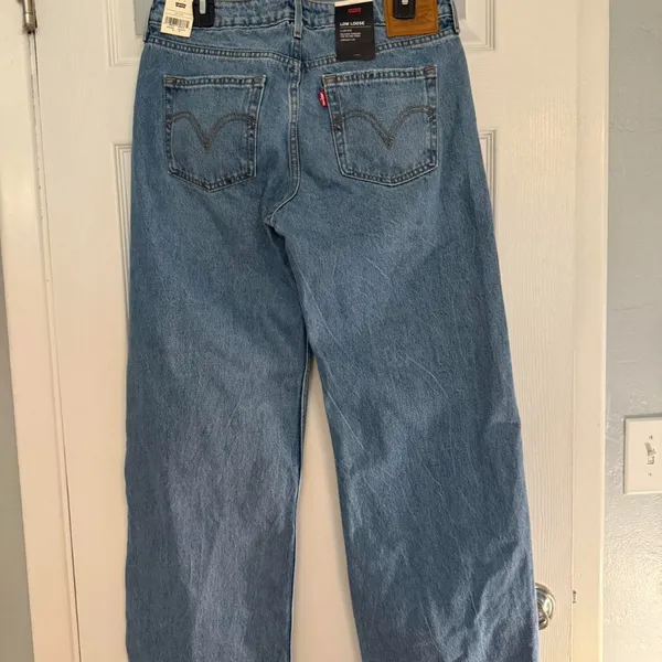 Levi’s Low Loose in medium wash jeans . Size 29 NWT (Sold at Free People) - Image 5
