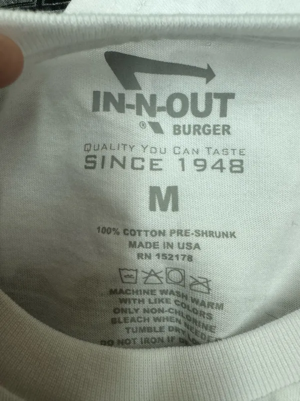 In-N-Out Las Vegas White Graphic Tee Shirt Size Medium - Image 5