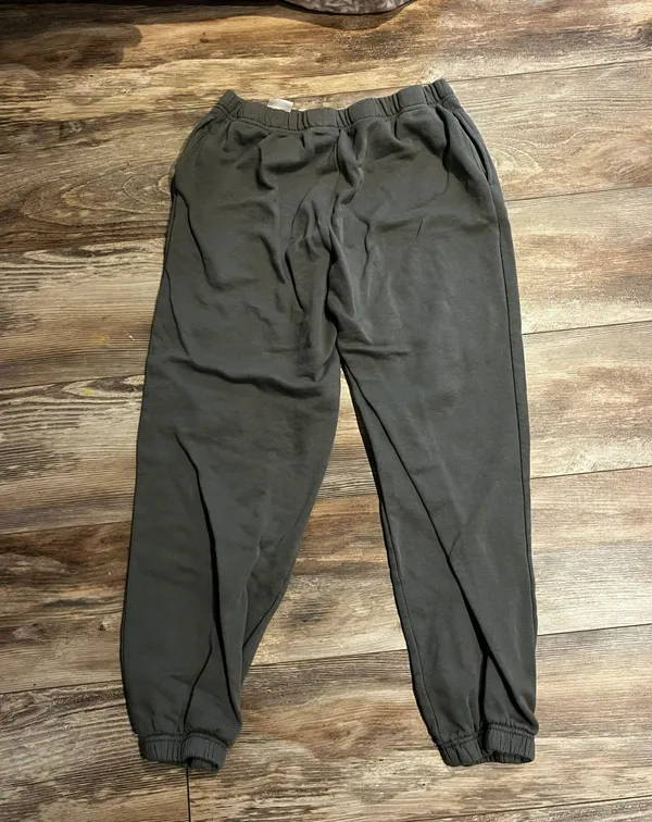 Brandy Melville Rosa Sweatpants - Image 4