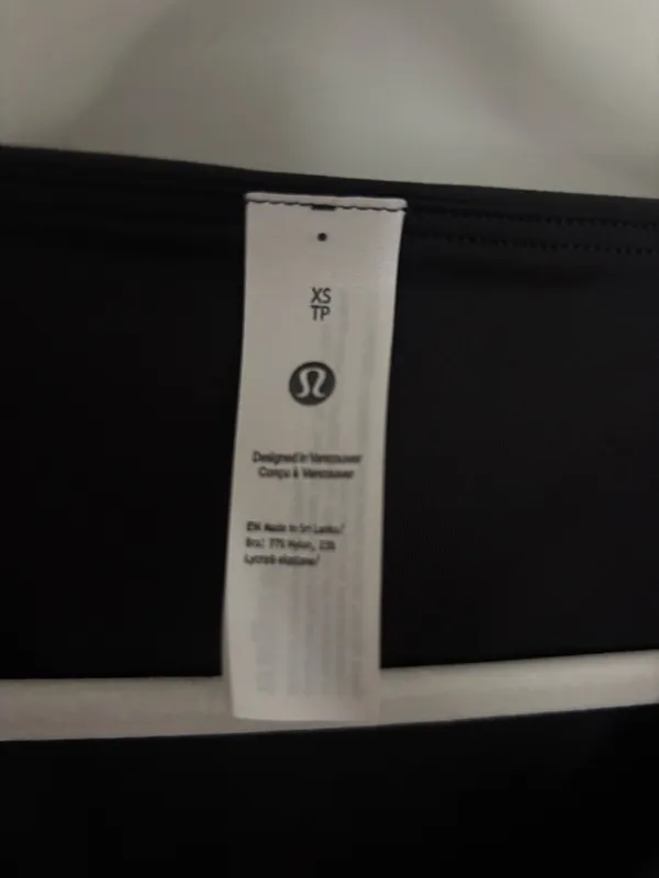 Lululemon Cropped Long Sleeve - Image 4