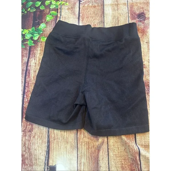 Aerie Offline Black Bike Shorts Size M - Image 4