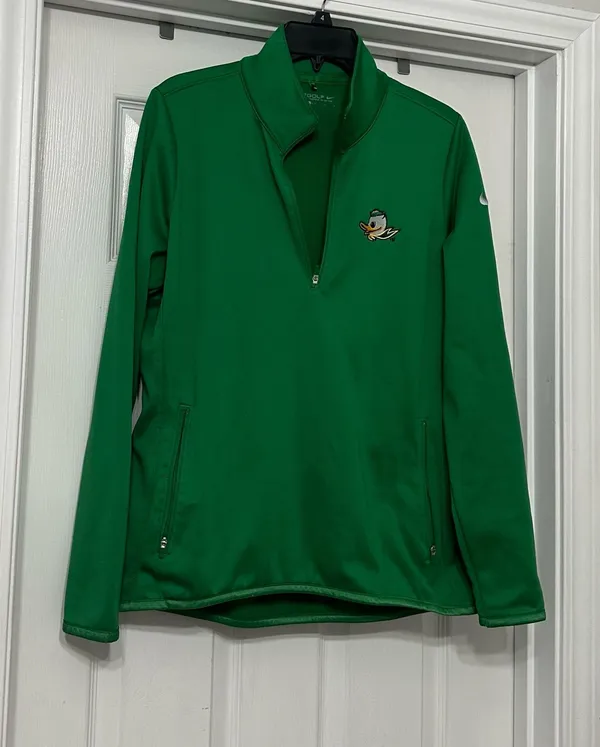 Nike Golf Green Pullover top is a size Large. - Image 2