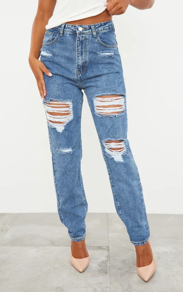 PRETTYLITTLETHING Mid Blue Ripped Mom Jeans - Image 2