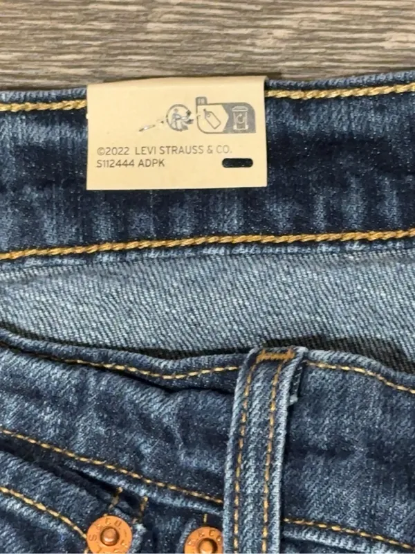 Levi’s Boyfriend Jeans Women’s Size 30 Mid Rise Stellar Stretch Tapered Leg NWT - Image 6
