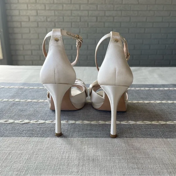 Kate Spade Bridal Bow Heeled Sandals Platform Ivory Satin Size 6 - Image 10
