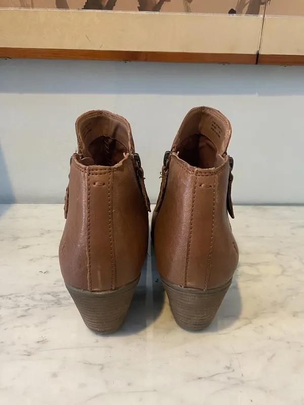 Frye Judith Boots Womens Size 8.5 Brown Leather Ankle Zip Almond Toe Booties - Image 5
