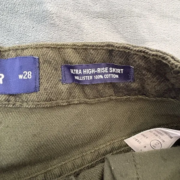 Hollister Olive Ultra High Rise Denim Snake Pattern Skirt 7 Y2K Preppy - Image 4