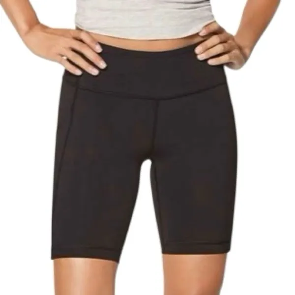 Lululemon Sweat Your Heart Out Short 8” inseam Black size 6 - Image 4