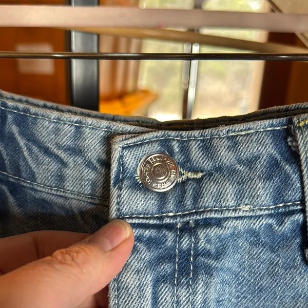Free People We The Free Distressed Denim Shorts Size 28 Raw Hem Mid Rise Boho - Image 3