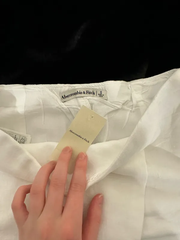 Abercrombie White Linen Wrap Skort - Image 3