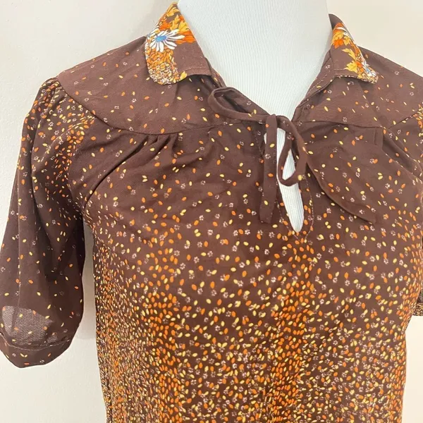 Vintage 70’s Cottagecore Brown Floral Short Sleeve Peasant Top S - Image 2