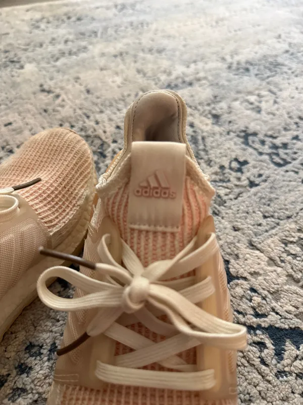 Adidas Tennis Shoes - Image 5