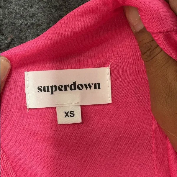 Superdown Karen hot pink side tie romper Xs‎ - Image 5