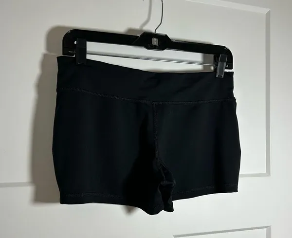 Medium/large Nike black spandex shorts - Image 3