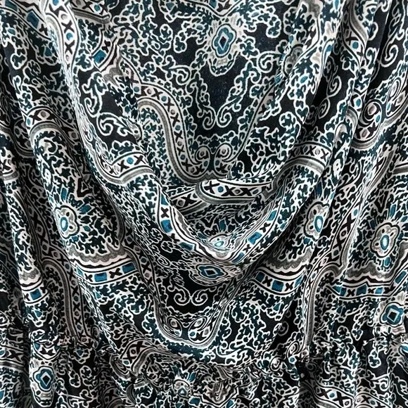 Motherhood Maternity black and aqua print top size small - Image 5