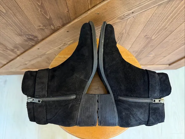 Born Women’s Size 8 Black Suede Buckle Ankle Boots - Image 5