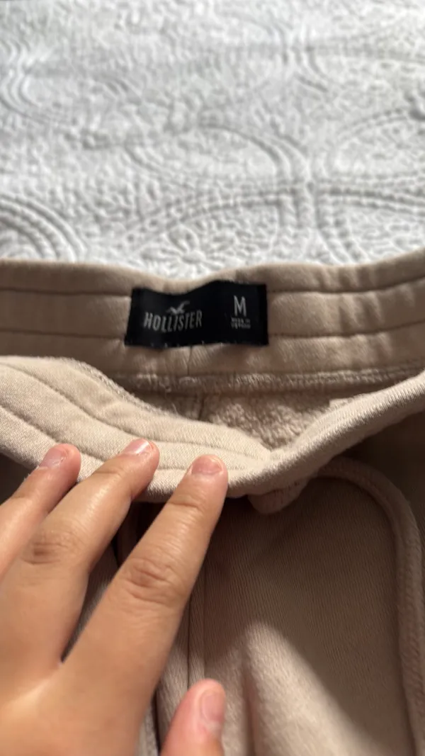 Tan Hollister sweatpants - Image 2