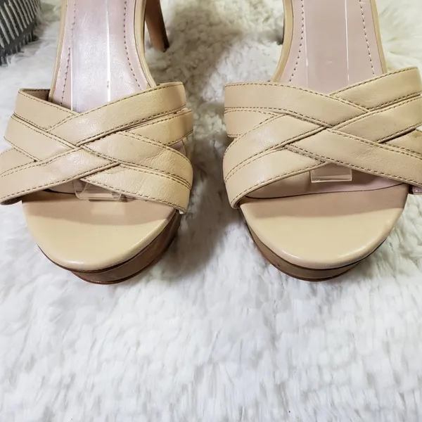 VINCE CAMUTO Women's Size 9.5 Wide Beige Ankle Strap, Open Toe Heels - Image 4