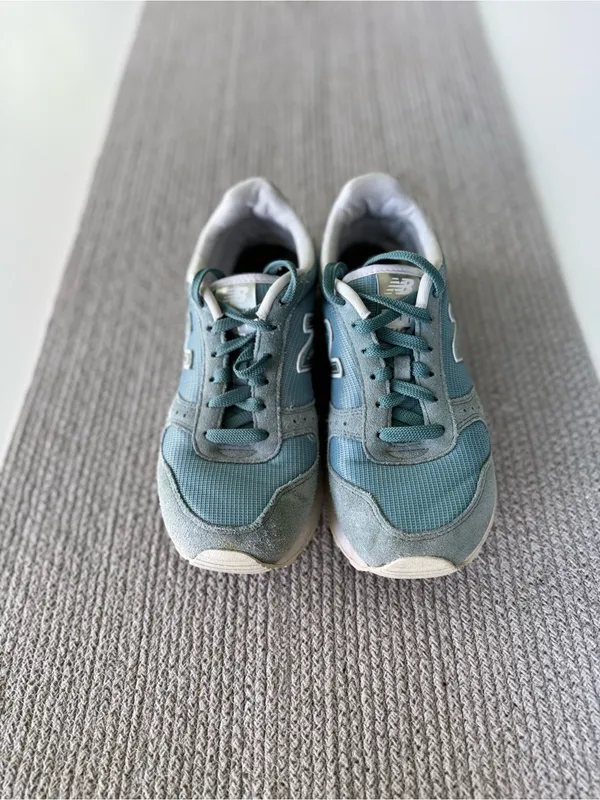 New Balance 311 Light Blue Silver Suede Leather Size 8.5 - Image 9