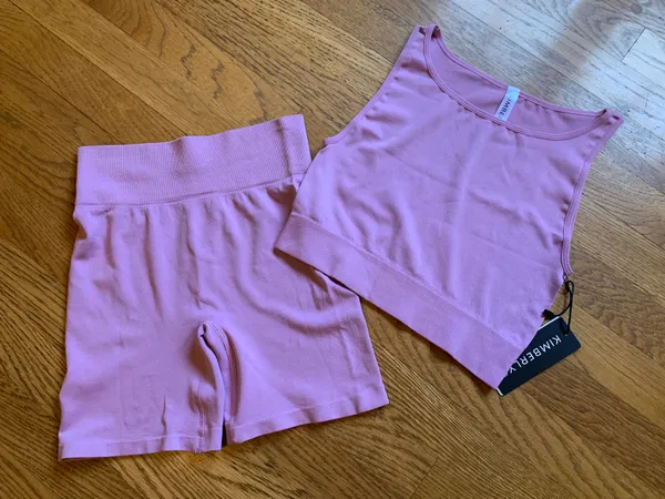 Seamless Crop Top & Biker Short Set size S - Image 2