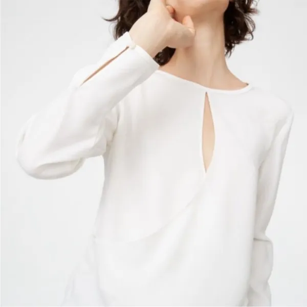 Club Monaco‎ White Brixxtun faux wrap keyhole Blouse size small - Image 4