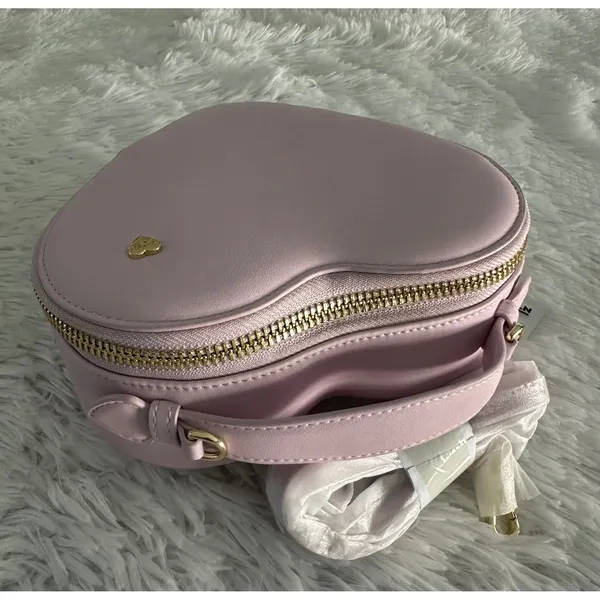 NWT Stoney Clover Lane heart-shaped Lilac Crossbody Bag Handbag - Image 4